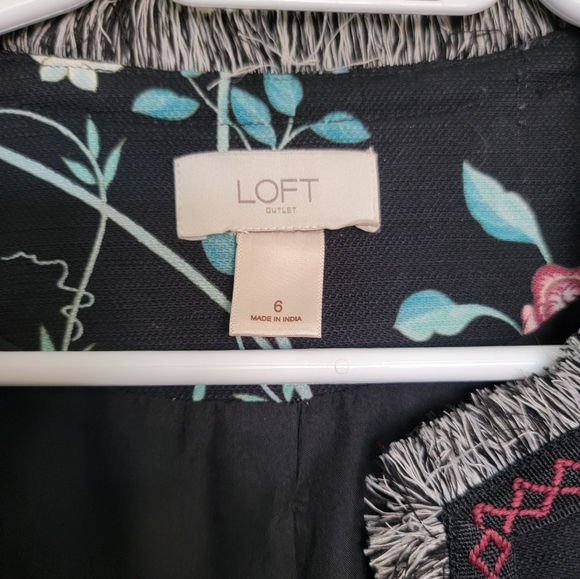 Blazer - Picture 3 of 3